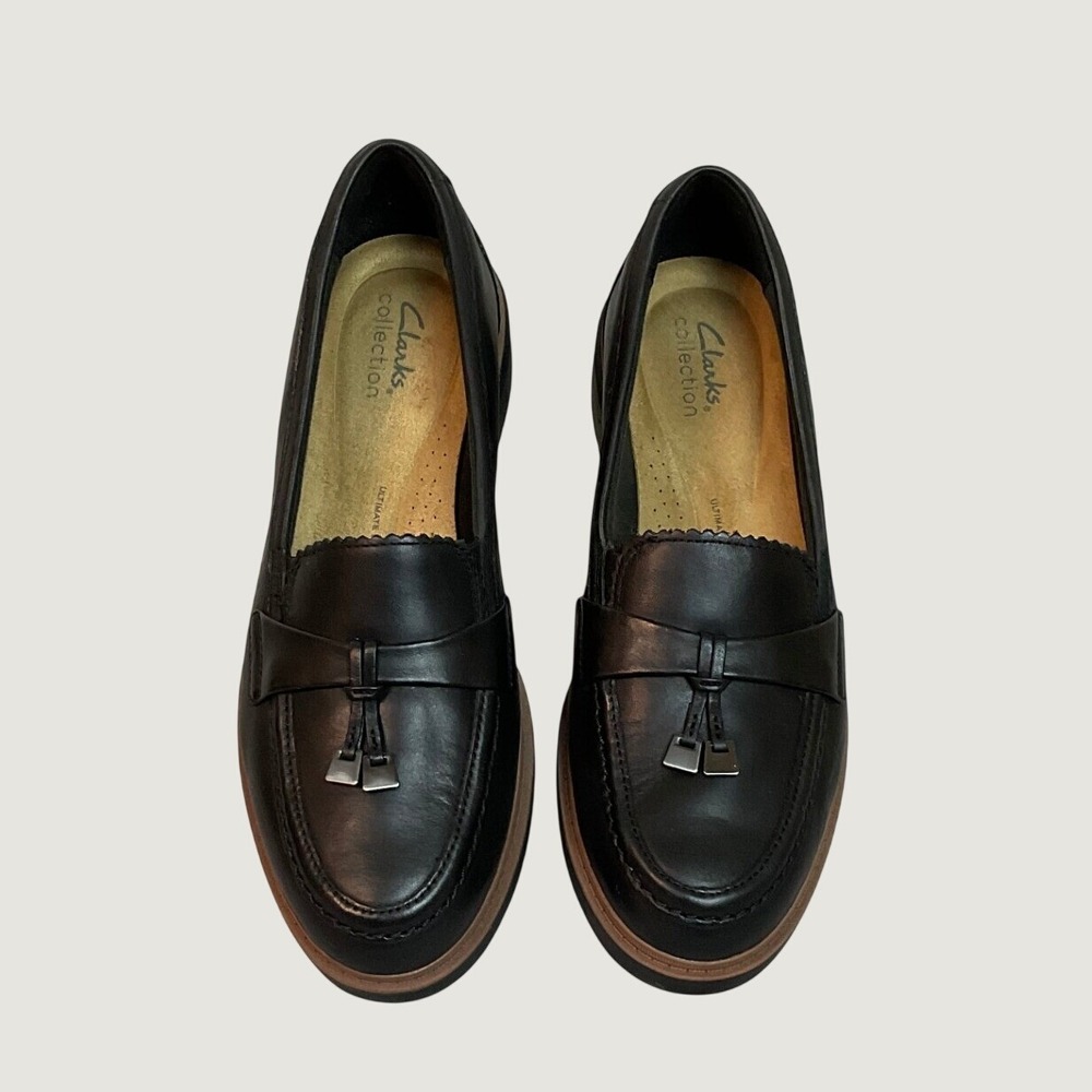 Clarks® Westlynn Bella Women's Leather Lug Sole Loafers Size 9M